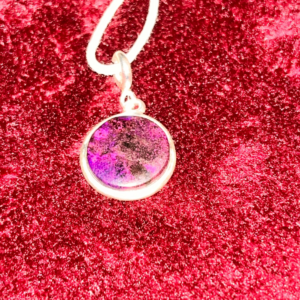 Sugilith Anh&auml;nger, tiefviolett mit 925er Silber