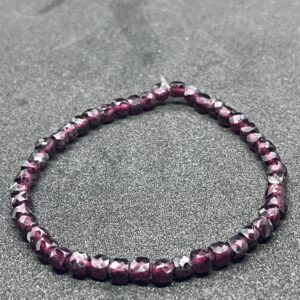 Roter Granat Armband
